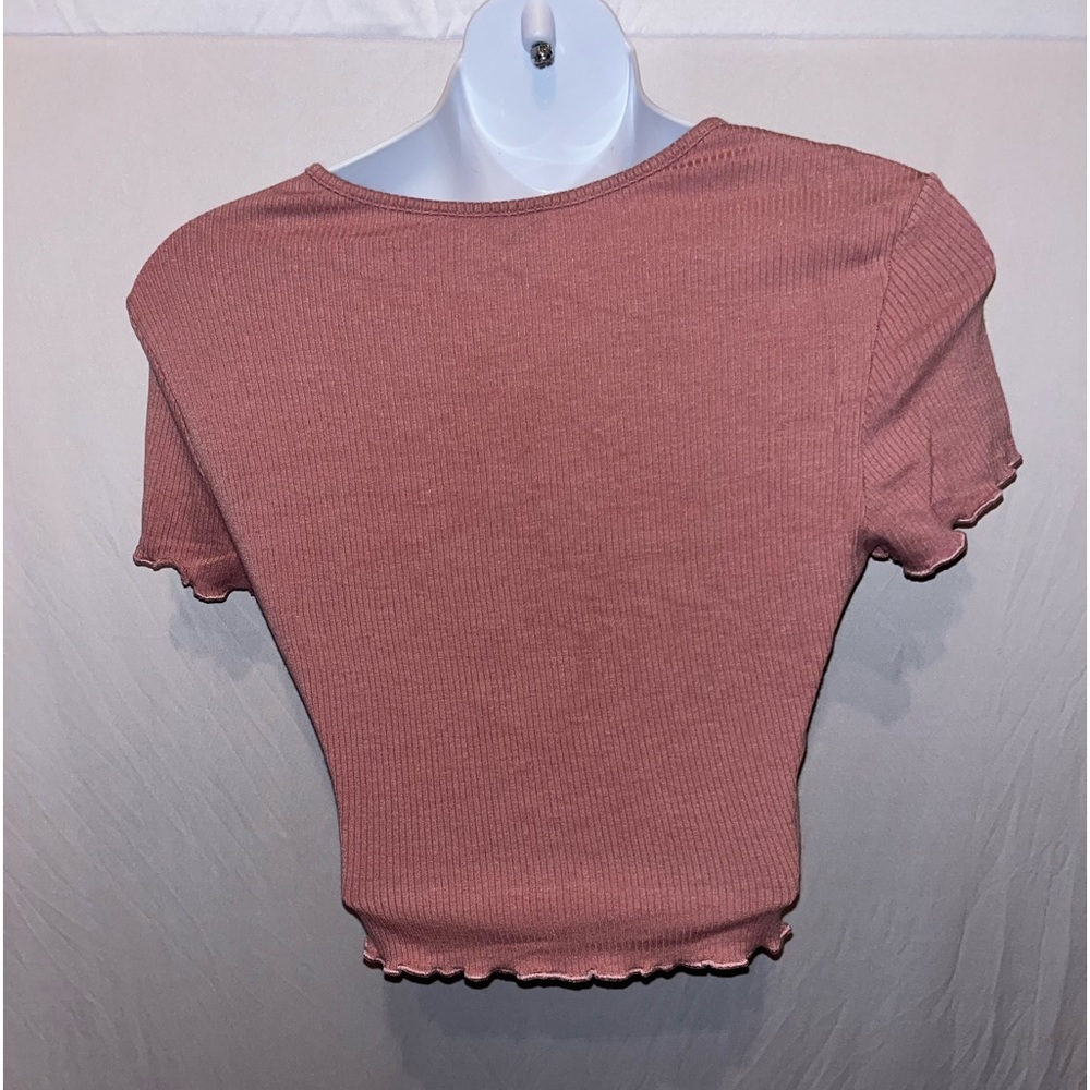 crop top - Picture 2 of 2